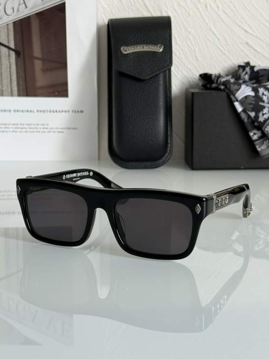Picture of Chrome Hearts Sunglasses _SKUfw73375258fw